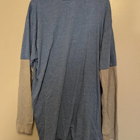 Captain America Long Sleeved Tee, Size 2XL - Picture 2 of 3